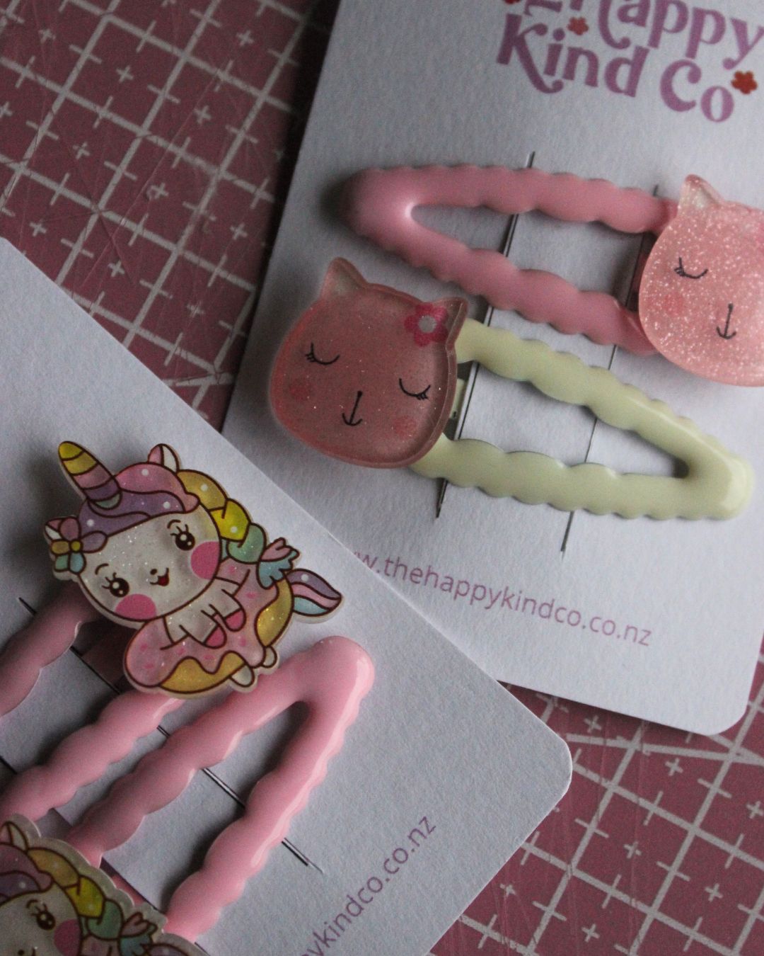 Wavy Glitter Kitty Clips - Marshmallow