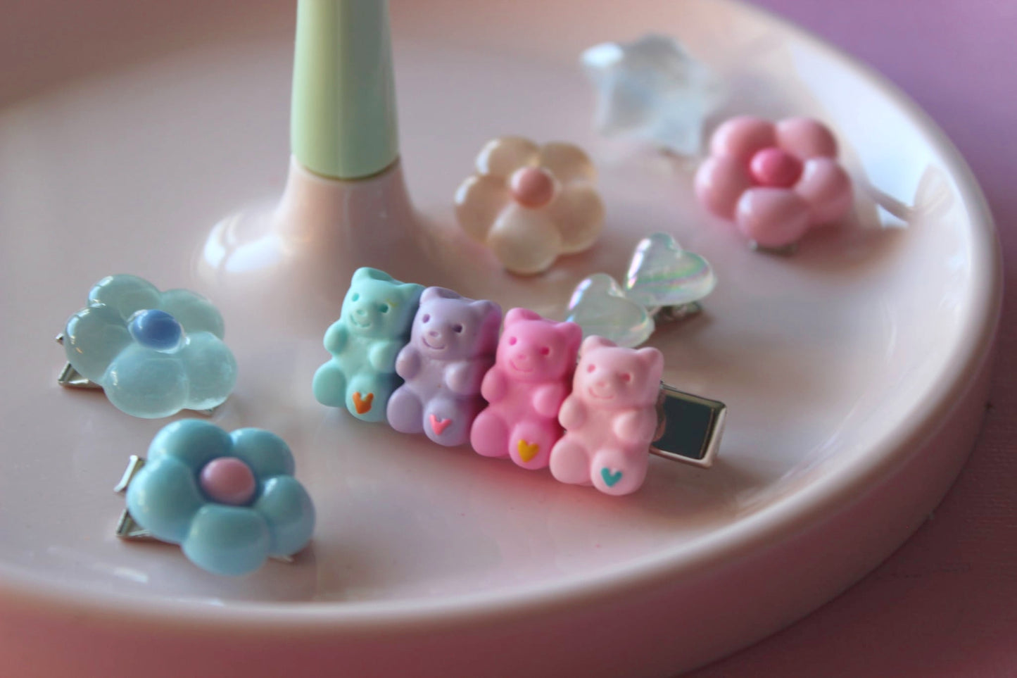 Yummy Gummy Statement Clip