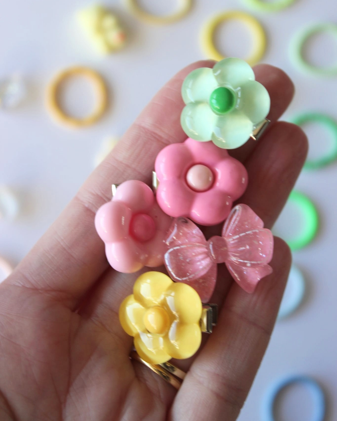 Shimmer Bow Clip Pop