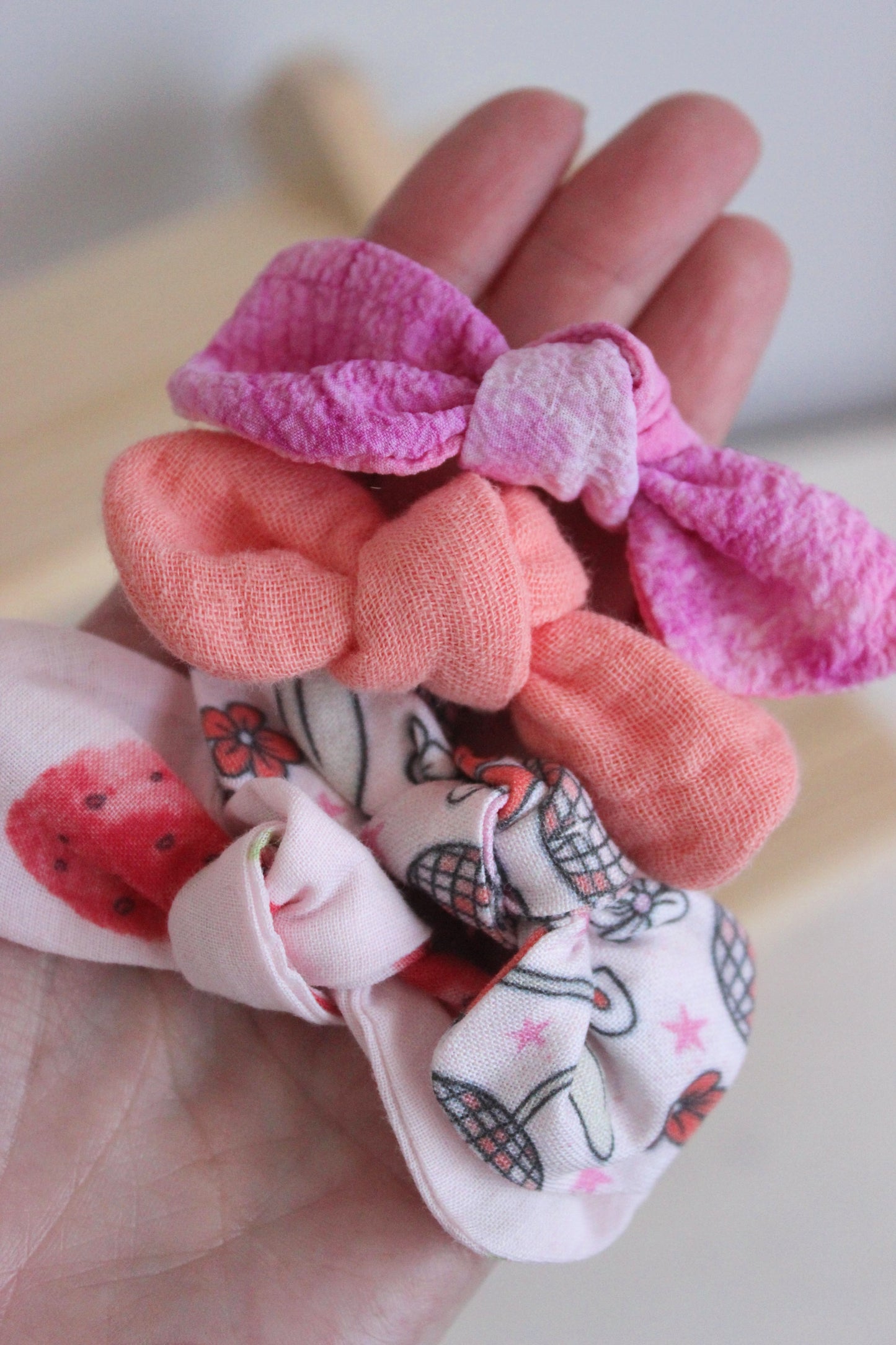 Summer Sunset Tie Dye Petite Twist Bow