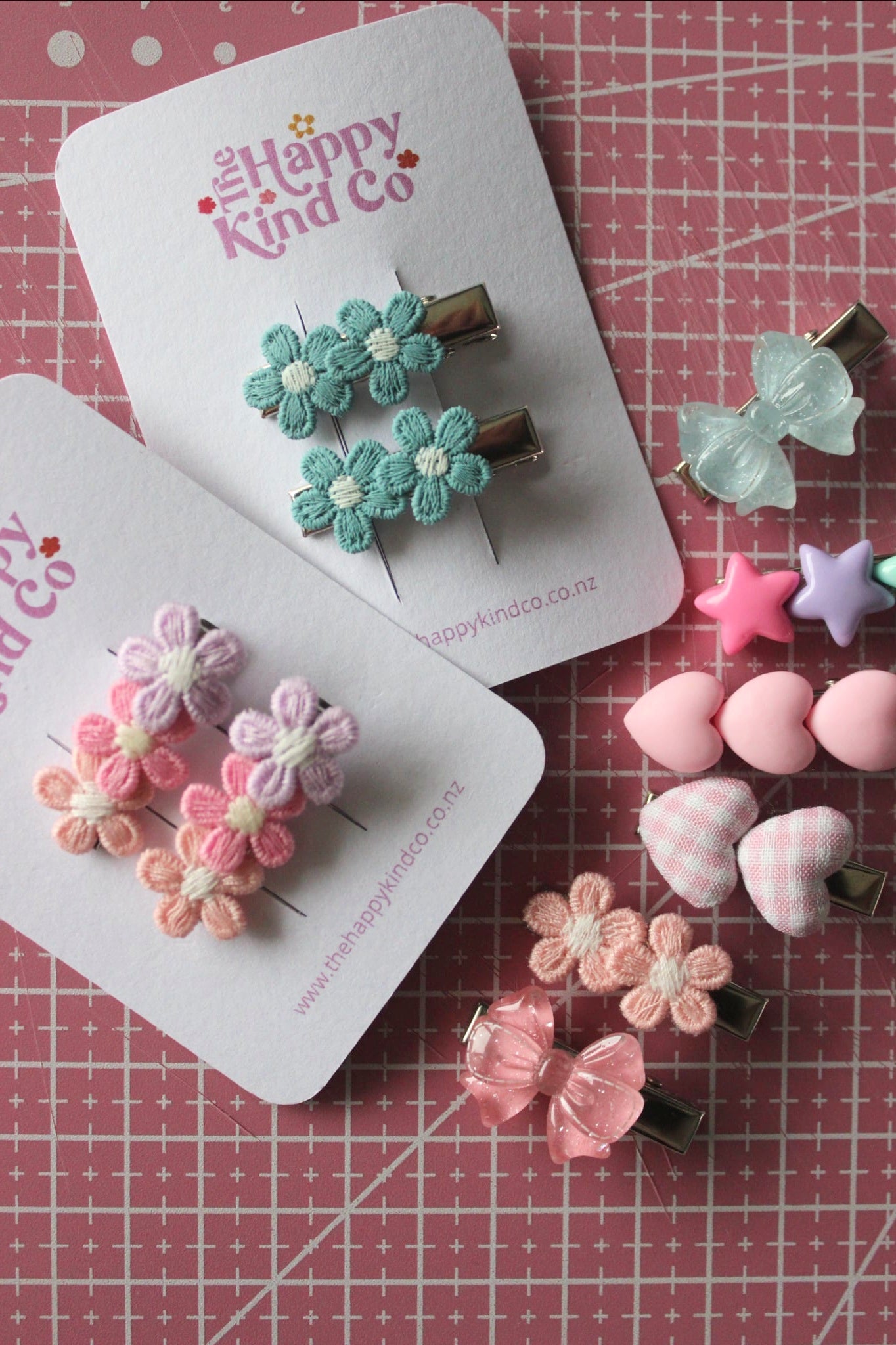Autumn Teal Dainty Daisy Clips