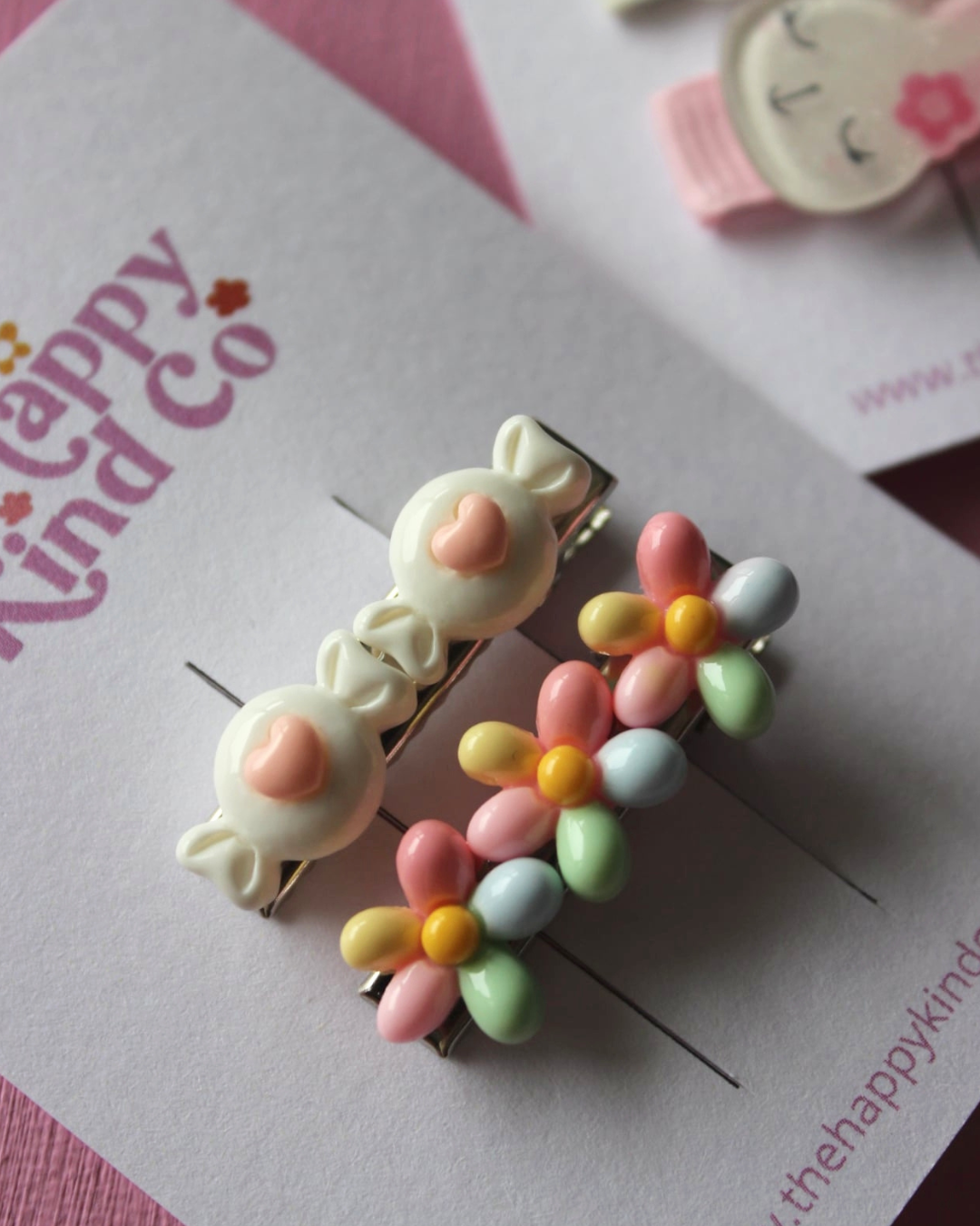 Candy Flower Contrast Clips