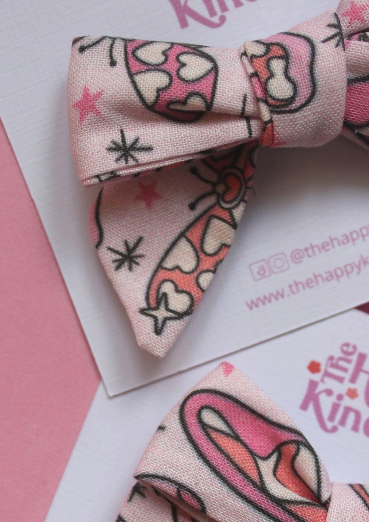 Deluxe Groovy Butterflies Victoria Bow