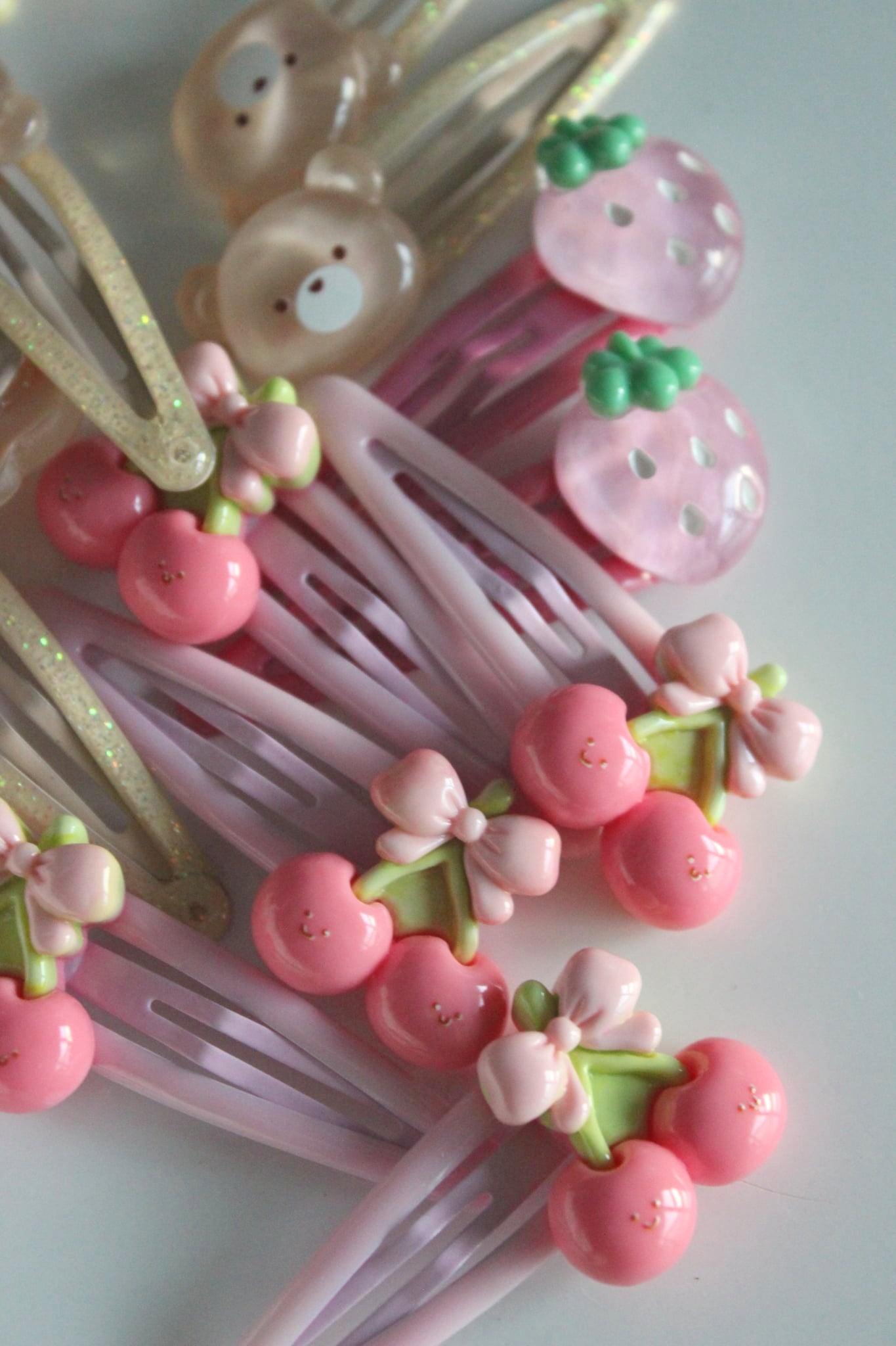 Cheerful Cherry Snap Clips