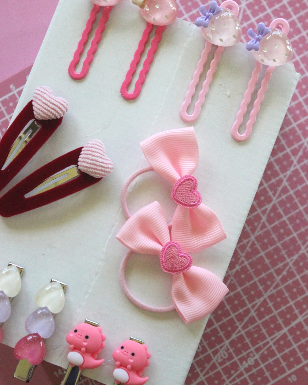 Velvet Sweetheart Clips