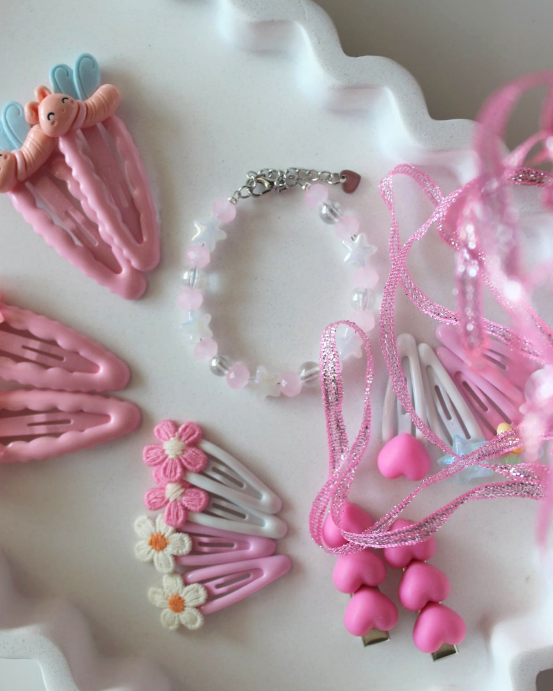 Triple Magenta Heart Clips