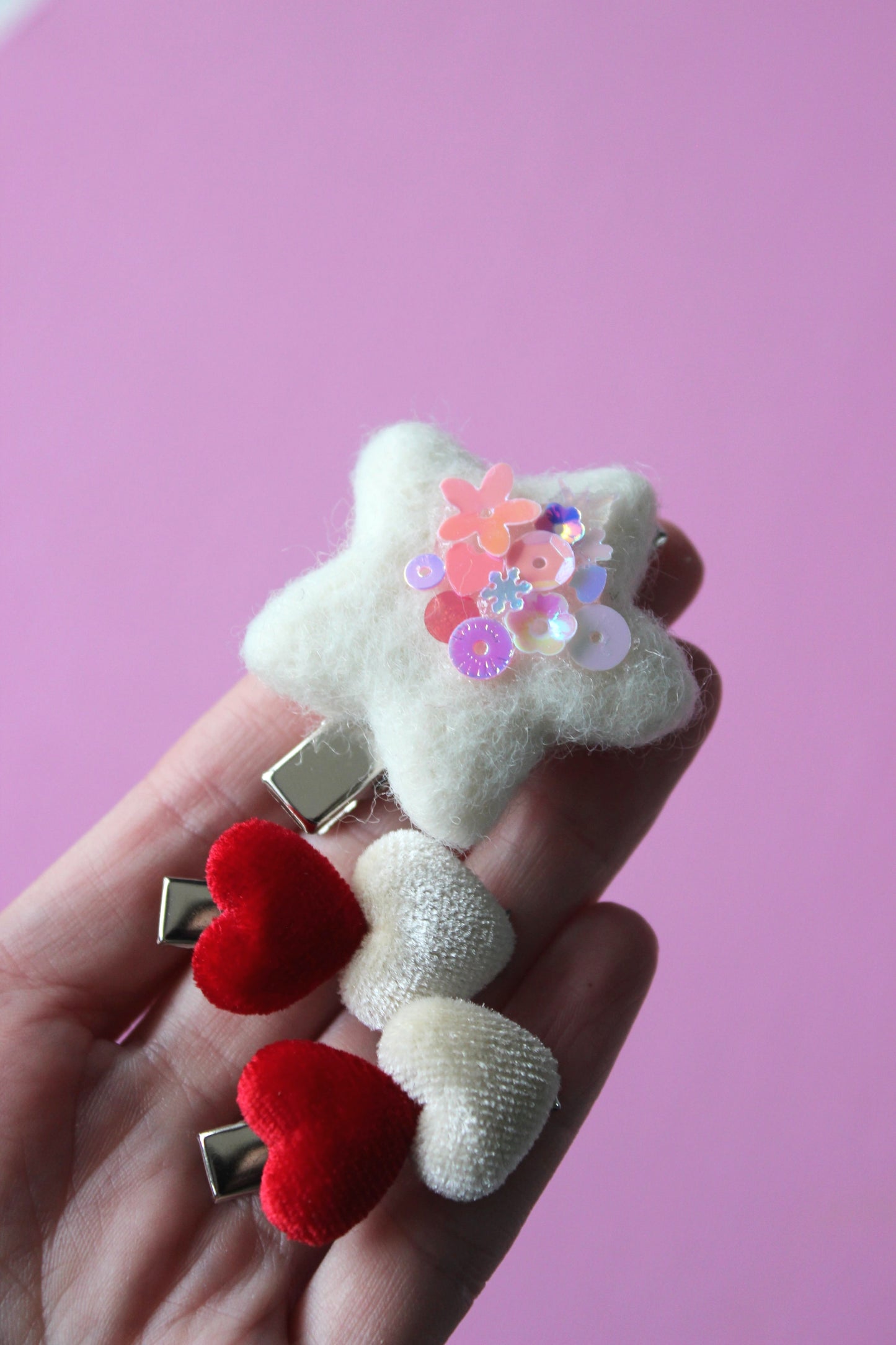 Petite Velvet Heart Clips - Candy Cane