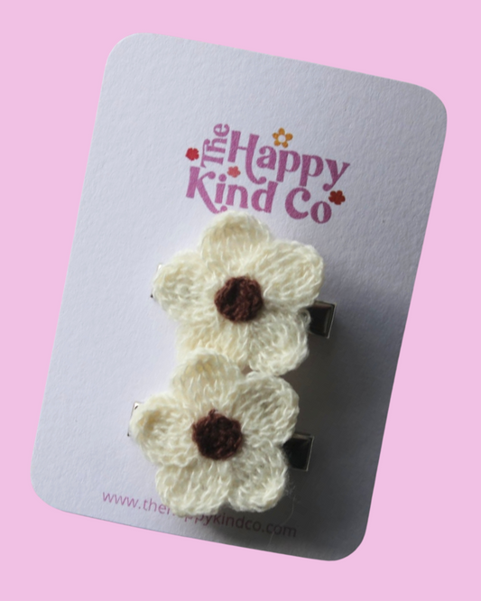 Coffee & Cream Knitted Bloom Clips