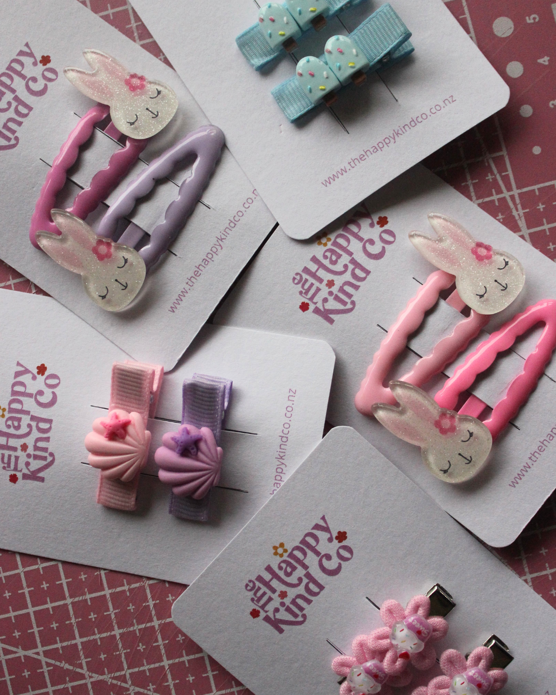 Wavy Bunny Clips - Berry Rush