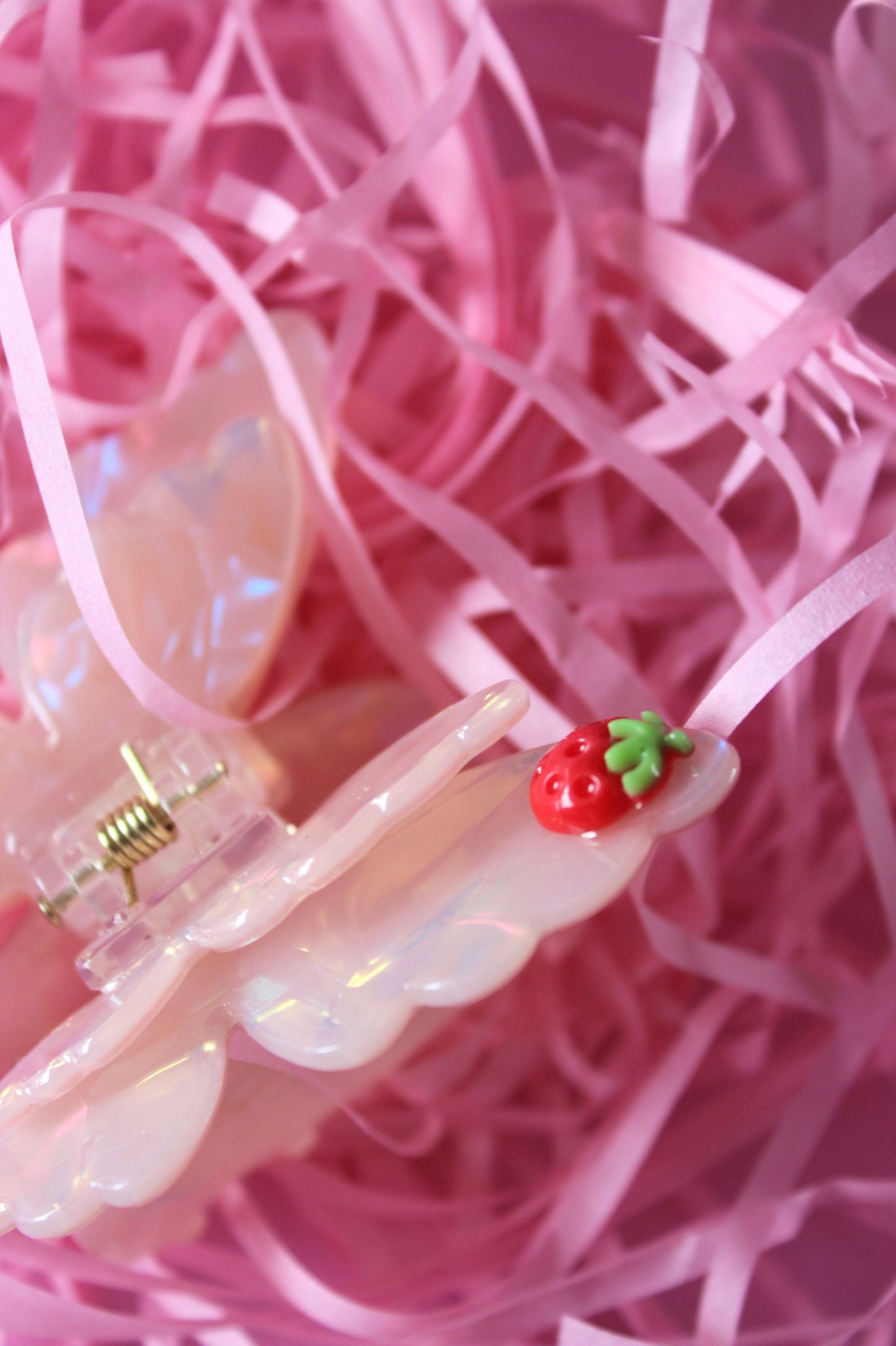 Pearly Summer Butterfly Claw Clip - Peach