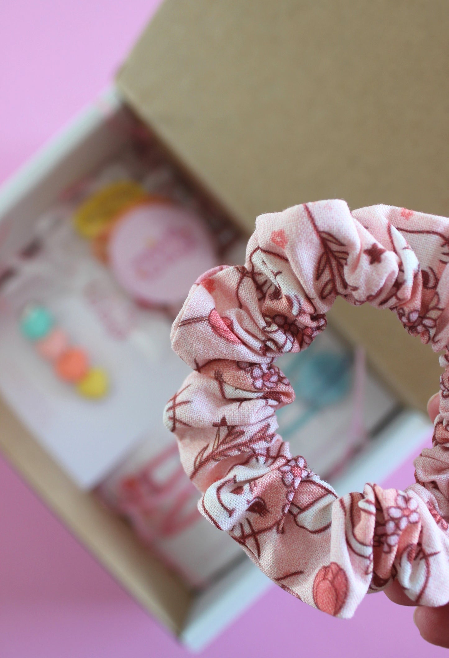 Deluxe Vintage Bunny Toddler Scrunchie