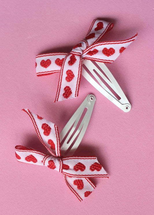 Bow-tiful Heart Clips Cherry